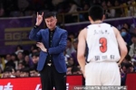 被打懵了！广东全队首节三分9中0 本土球员一分未得